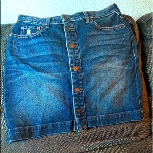 Hollister high rise skirt
